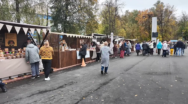 В Иванове проходит ярмарка День урожая 