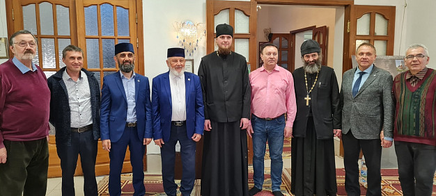 Ифтар в ивановской Соборной мечети собрал исламское и православное духовенство