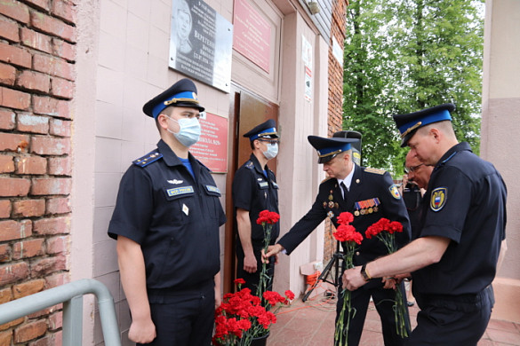 Установлена мемориальная доска кавалеру ордена Славы Вячеславу Веретенникову