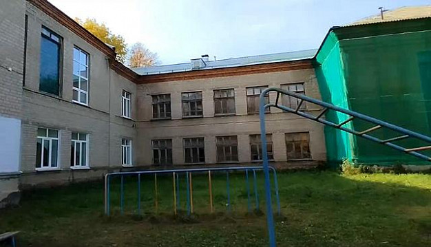 В кохомской школе № 6 отваливается потолок и проваливается пол