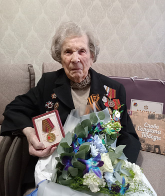 Портрет 101-летнего ветерана из Наволок появился на билбордах в Москве
