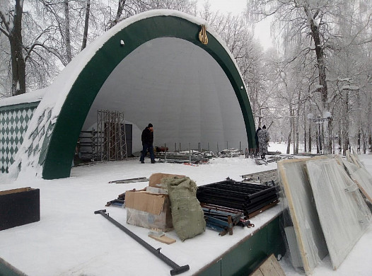 В Шуе начали монтировать «Парк Рождественского чуда» 