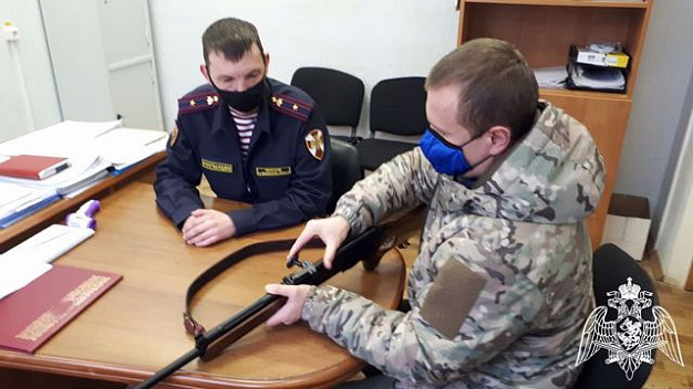 Жители Ивановской области сдают охотничьи ружья на утилизацию за ненадобностью