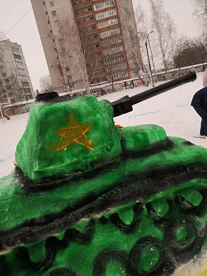 Победитель битвы снежных танков получит самовар или 10 000 рублей