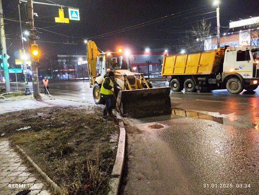 За ночь с ивановских улиц убрали 240 кубометров снега