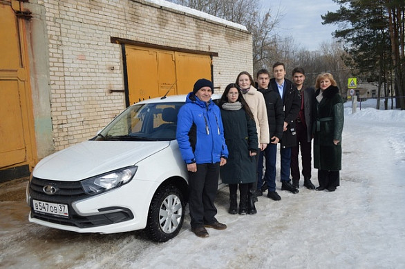 Тейковская гимназия приобрела автомобиль для обучения школьников вождению