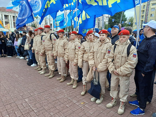 Власти: 5 тысяч ивановцев собрались на площади Победы  в поддержку Владимира Путина