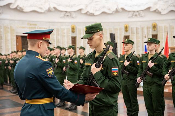 Новобранцы Преображенского полка из Ивановской области приняли присягу