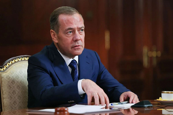  «Если выбирать одно слово, им будет "лидерство"»: Дмитрий Медведев рассказал «Ведомостям» о векторе развития России 