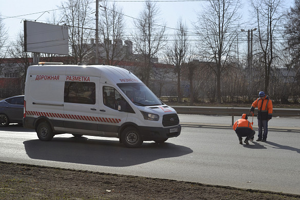 На дороги в Иванове начали наносить разметку