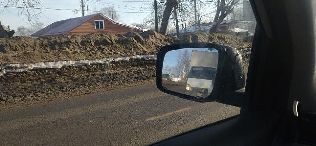 Грязный снег портит облик улиц города Иваново