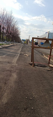 Возле ивановского «Евролэнда» наконец ремонтируют убитую дорогу
