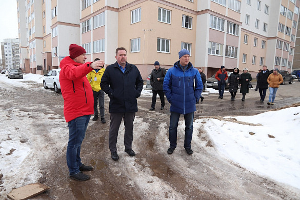 В Суховке ликвидируют проблемную контейнерную площадку