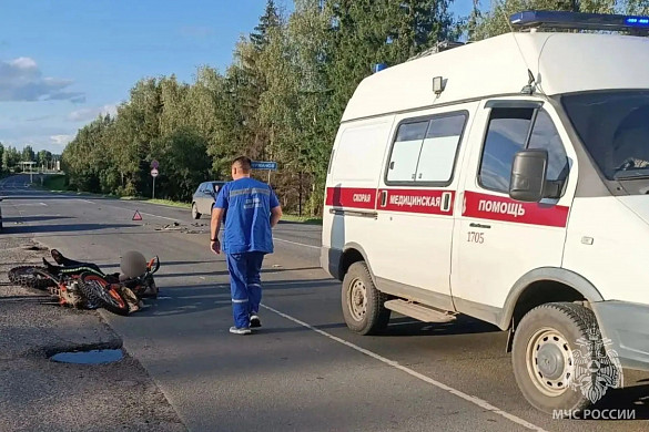15-летний мотоциклист госпитализирован после столкновения с авто под Фурмановом