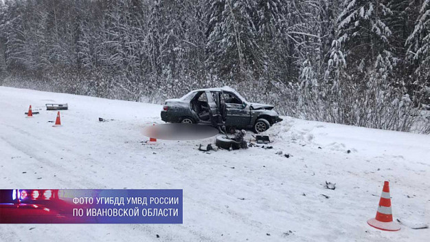 Иномарка вылетела на встречку и врезалась в «ВАЗ», водитель которого погиб