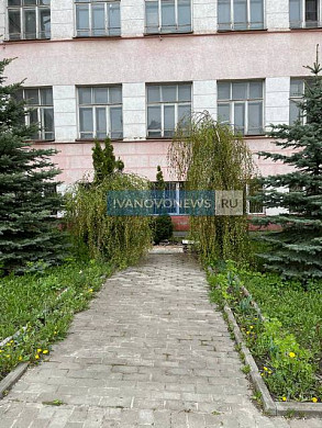 У бывшего здания ивановского Политеха демонтировали мемориал и памятные таблички