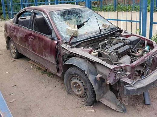  В Иванове с улицы Конспиративной вывезли брошенную иномарку 