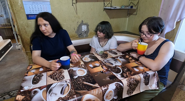 Карта арестована: как помочь многодетной маме Снежане, перенесшей два инсульта