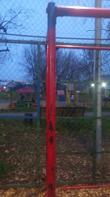 Спортивной площадке в кохомской «Берендеевке» требуется ремонт