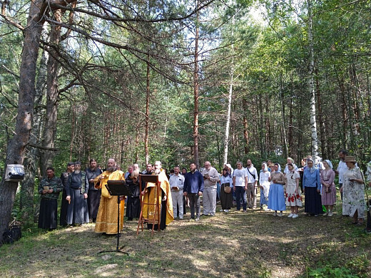 В Ивановской области состоялся крестный ход к месту обретения иконы Николая Чудотворца