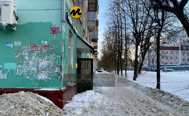  В Иванове на ребенка упала наледь 