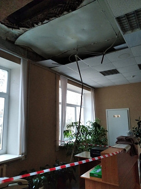 Судьба дырявого ФАПа в Мыте пока до конца неясна