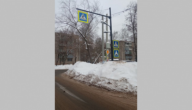 На улице Дунаева в Иванове из-за снежных навалов могут пострадать пешеходы