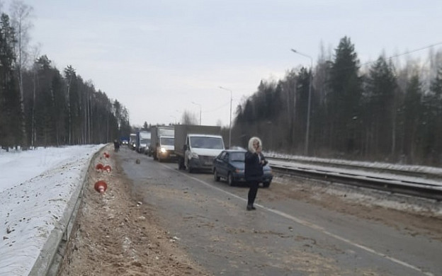 Возле Малинок случилось коллективное ДТП 