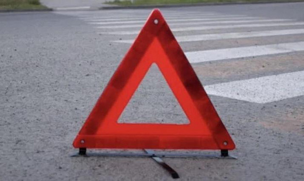 В Родниках под колеса автомобиля попала 25-летняя девушка