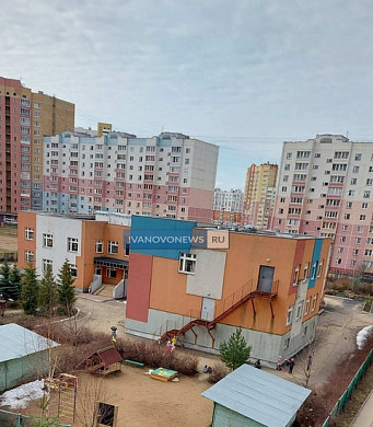 Руководство детского сада в Московском проверило крышу на предмет птичьих гнезд