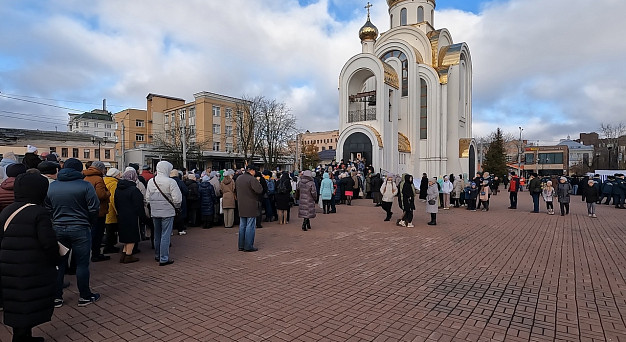 В Иванове празднуют День иконы Казанской Божией Матери и День народного единства
