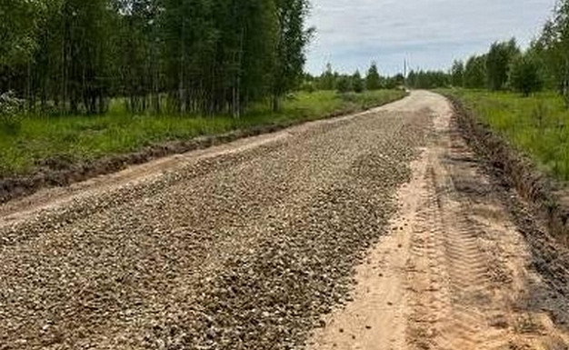 В Заволжском районе в населенных пунктах вдоль Волги отремонтируют дорогу