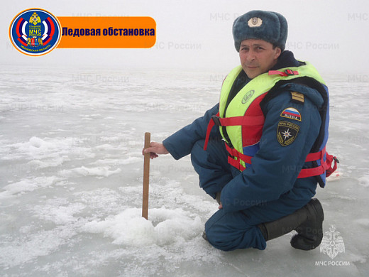 Речная часть Горьковского водохранилища промыта посередине реки вниз по течению до деревни Соболево