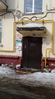 Управляющая компания не обращает внимания на дом на Лежневской улице