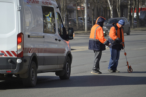 На дороги в Иванове начали наносить разметку