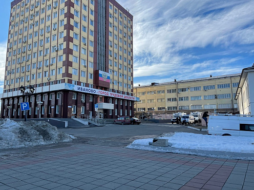 Ивановская полиция на площади Революции готовится к своей спецоперации