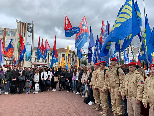 Власти: 5 тысяч ивановцев собрались на площади Победы  в поддержку Владимира Путина