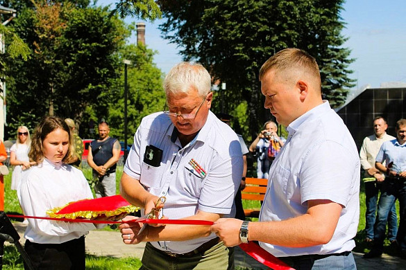 В Наволоках установили стелу ветеранам боевых действий