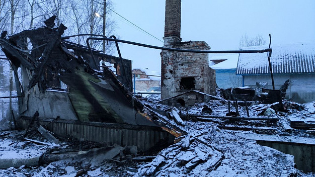Возбуждено уголовное дело после пожара с тремя погибшими в Родниковском районе