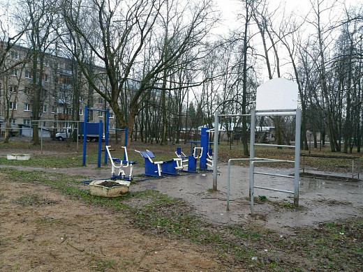 В Иванове завершается работа по установке игровых площадок