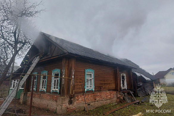 В Ивановской области загорелись два частных дома 