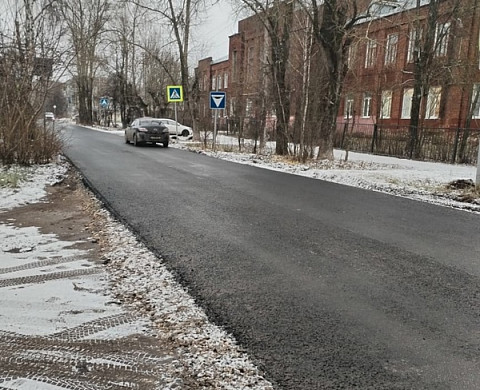 Спустя полгода в Иванове отремонтировали дорогу к школе 