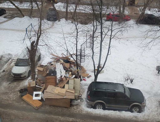  В Иванове управляющие компании приступили к освобождению подвалов от бытовых навалов 