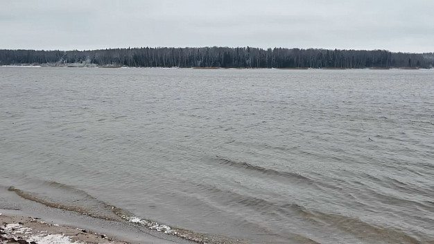  На месте крушения самолета в Уводьском водохранилище завершают работы 