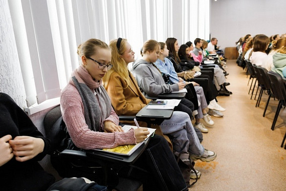  Ивановские молодые ученые обсудили тему синтеза наночастиц 