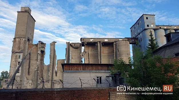  В Кинешме продолжается демонтаж элеваторов мукомольного комбината 