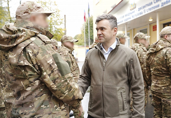 Из Иванова отправилась на обучение новая группа контрактников