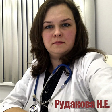 Определены 5 претендентов на звание «Народный доктор» марта