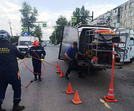  В Лежневском районе легковушка въехала в стоящий грузовик 