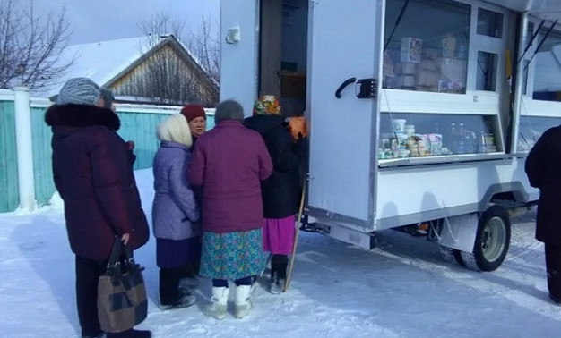 Власти рассказали о ситуации с автолавкой и дорогами в Кощеево